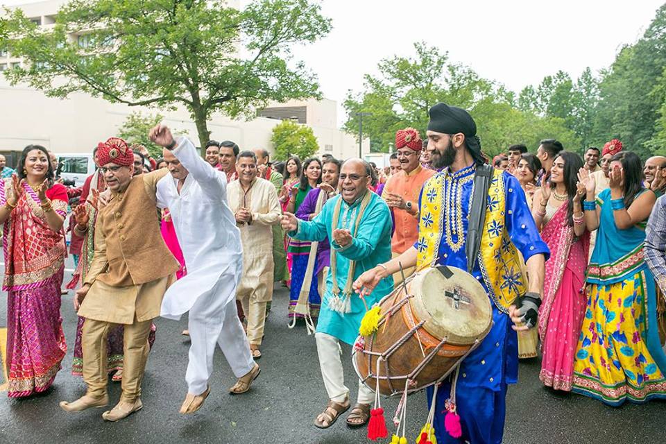 DHOL PLAYER